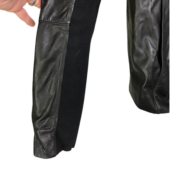 Trouve Leather Jacket Womens Size Medium Black Clasp Stretch Panels - Picture 6 of 9